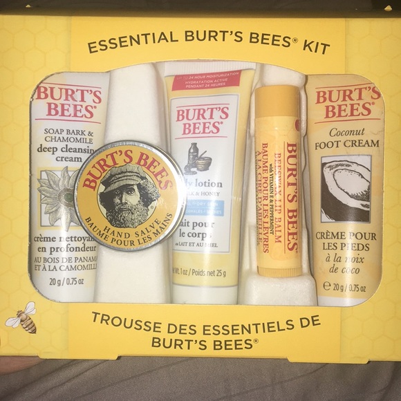 burt's bees Other - 🎉🎉FINAL SALE🎉🎉BURT'S BEES KIT